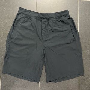 Lululemon Twill Chill Short 10” (10 inches) Dark Gray